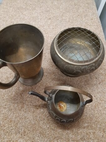 VINTAGE BRASSWARE. MINI KETTLE, POSY BOWL, TANKARD