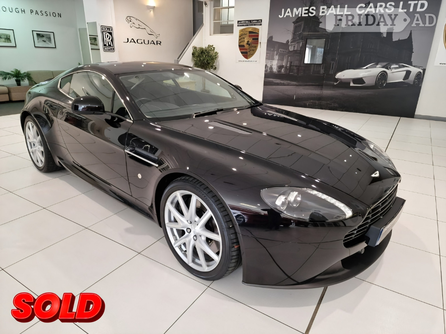 Aston Martin Vantage 2013 in Bristol