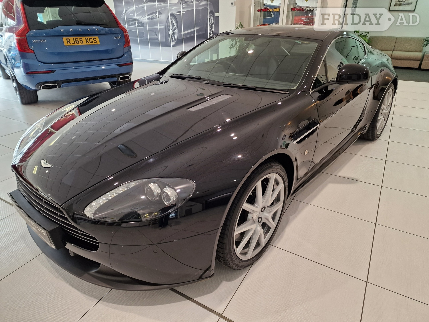 [ berth ]Aston Martin Vantage