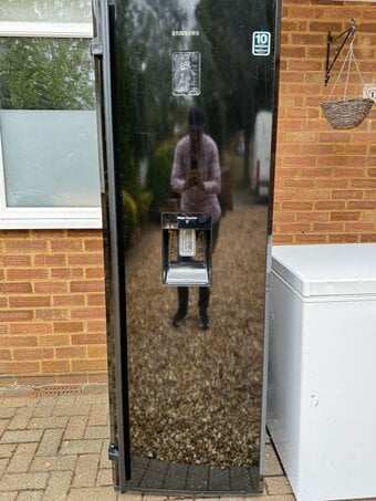 Tall fridge freezer 