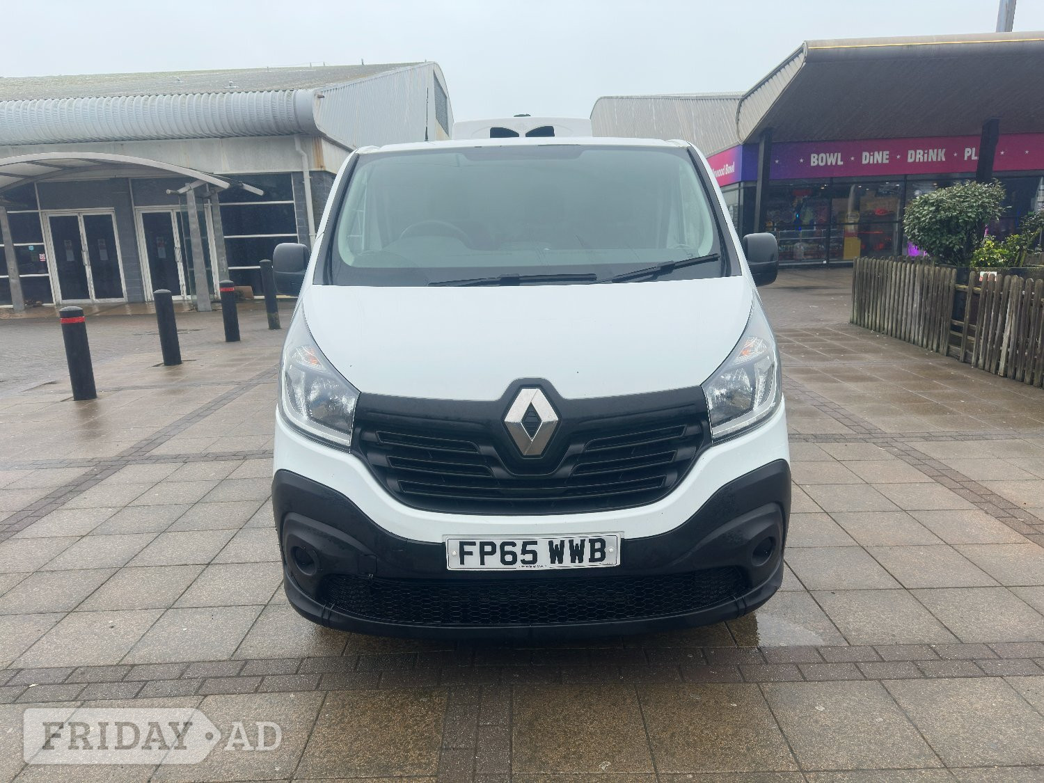 2016 Renault Trafic Business SWB - New Years MOT - NO VAT - Refri in Brighton