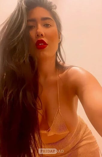 Gorgeous Larissa 25 year old Portuguese Goddess