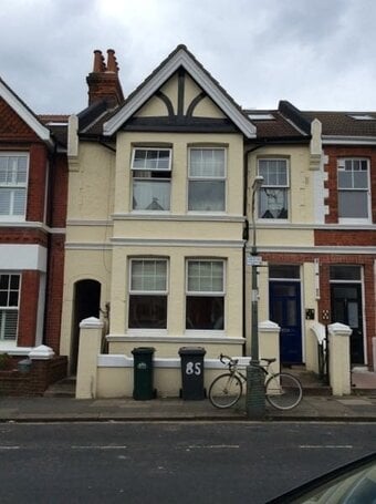 Room to let in quite house