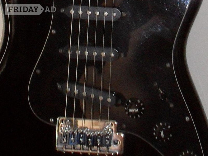 Stratocaster Guitar. EPIPHONE STRAT in BLACK.  Good working order and few are for sale