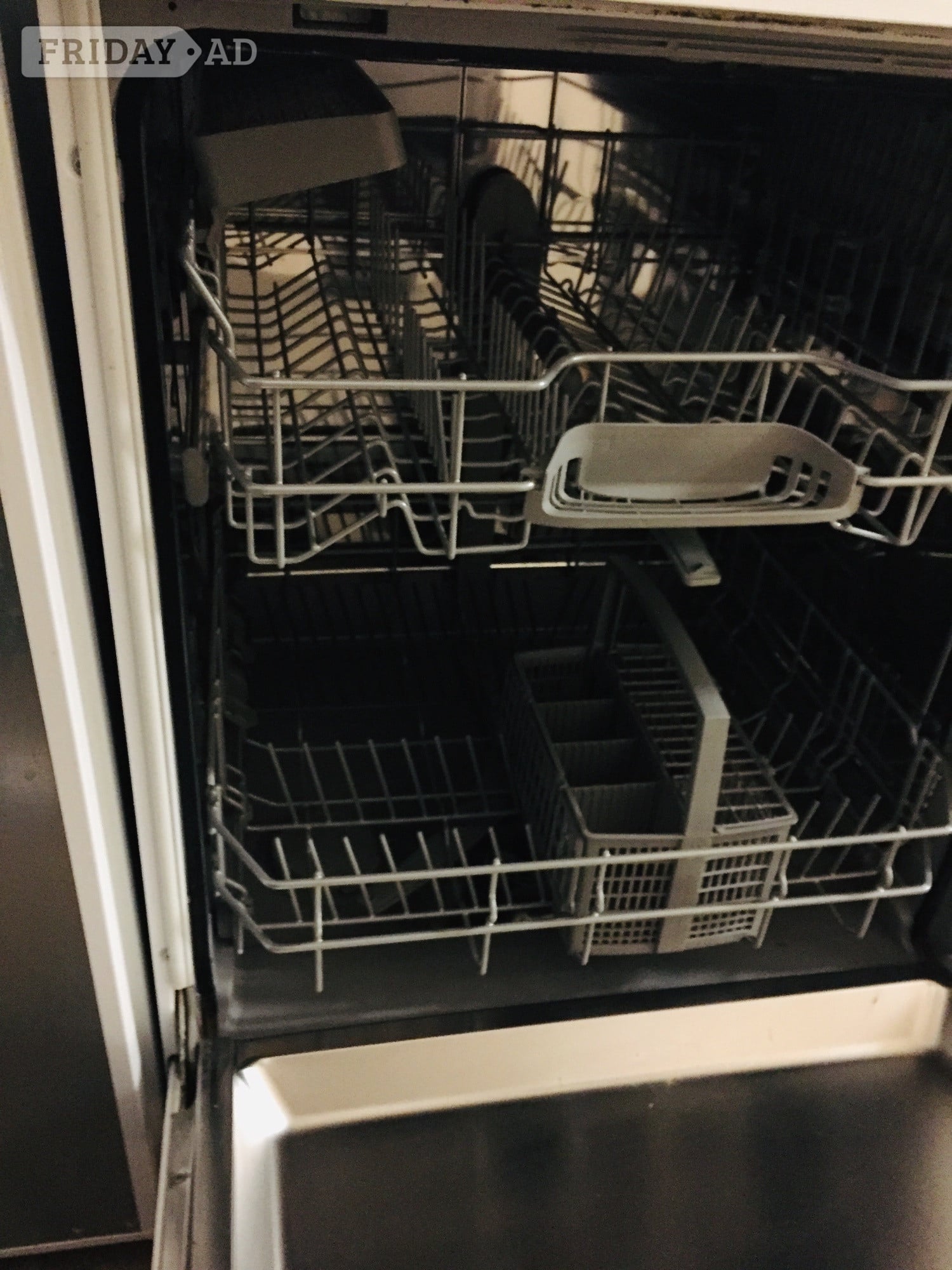 Bosch full size dishwasher in great condition.
