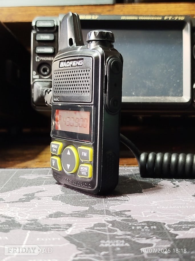 Baofeng BF-T1 extra small UHF walkie-talkie 20 program channels