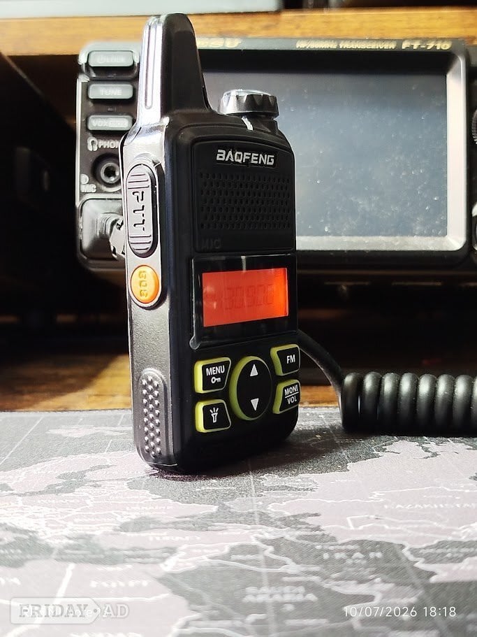 Steyning Baofeng BF-T1 extra small UHF walkie-talkie 20 program channels