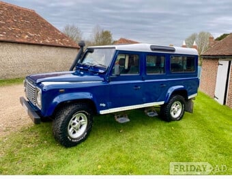 Stunning TD5 Defender 110 / New MOT
