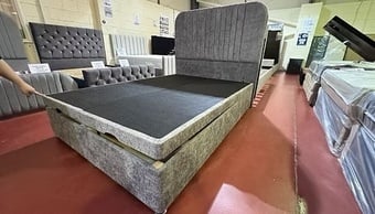 King - Global design divan Ottomen with floor standing Hb