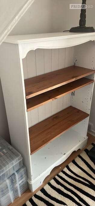 Bookshelf solid pine 
