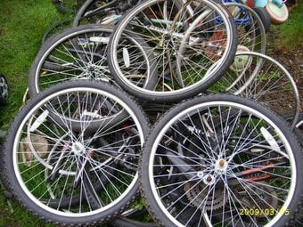 Frame Alloy 6061 Internal cables and headset Type Hybrid Bike  Ge