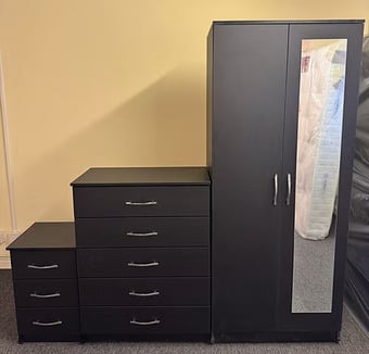 METRO (BLACK) MIRROR WARDROBE CHEST & BEDSIDE - FULLY ASSEMBLED
