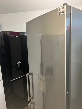 BOSCH STAINLESS STEEL FRIDGE FREEZER