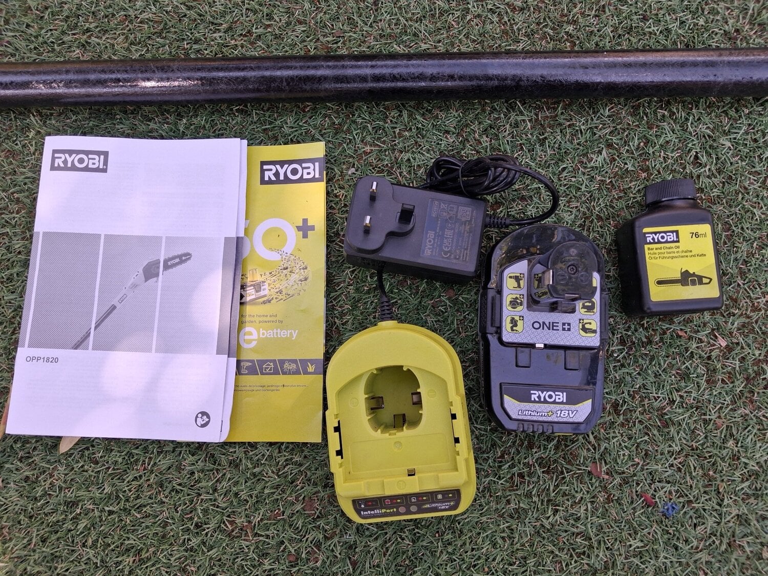 Ryobi 18v 3m Pole Saw with battery pack