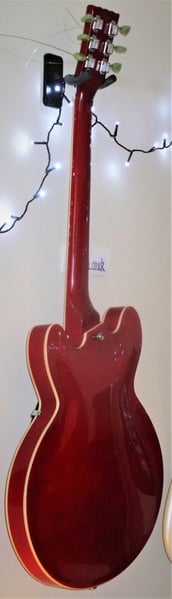 VINTAGE VSA500 CR in Immaculate condition. Quality New Strings and set-up Player Ready - Musical Instruments in Northampton