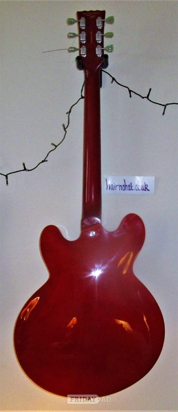 VINTAGE VSA500 CR in Immaculate condition. Quality New Strings and set-up Player Ready - Musical Instruments