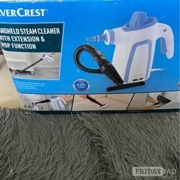 Handheld steam cleaner