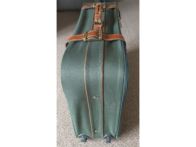 Harrods Suitcase, Excellent Condition - Travel & Holidays in Tunbridge Wells