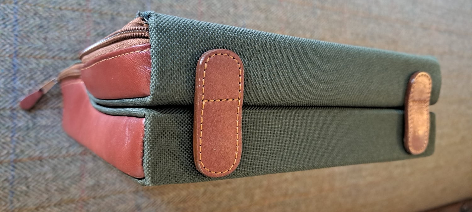 HARRODS TRAVEL ORGANISER CASE FOR SHIRTS AND ACCESSORIES  - Clothing, Footwear & Accessories in Hartley Wintney
