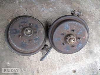 Front brake drums and trunions