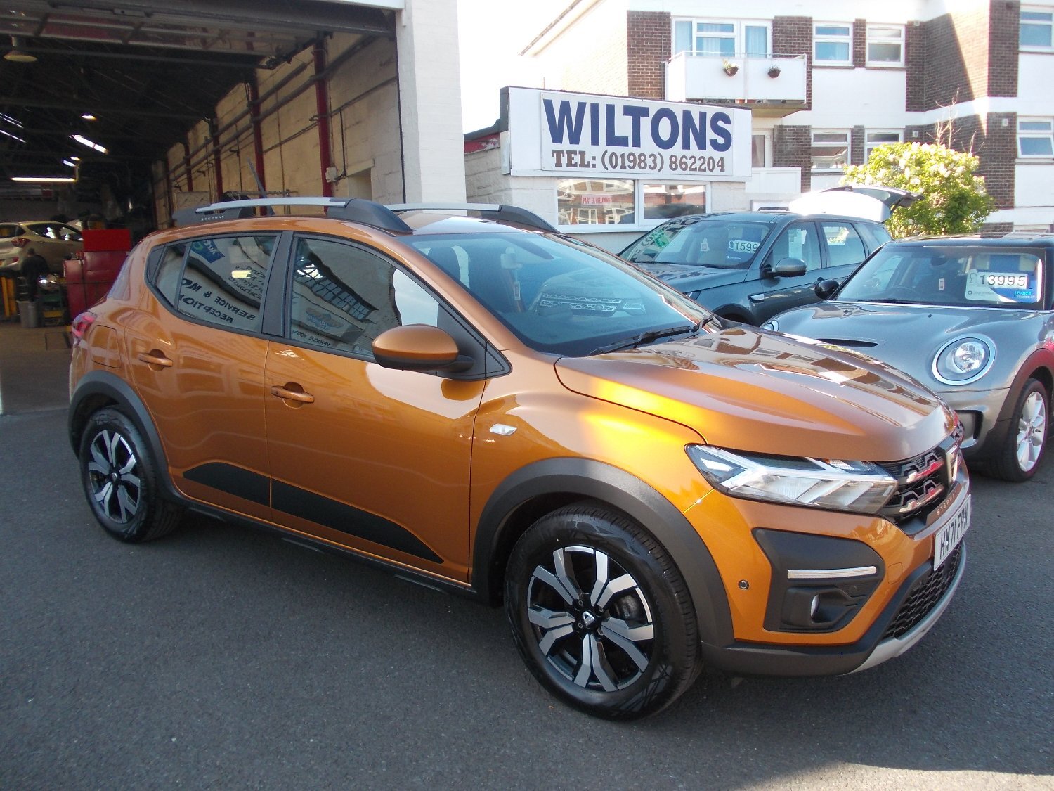 2021/HW71 DACIA SANDERO STEPWAY PRESTIGE 1.0 TCE - Cars in Shanklin