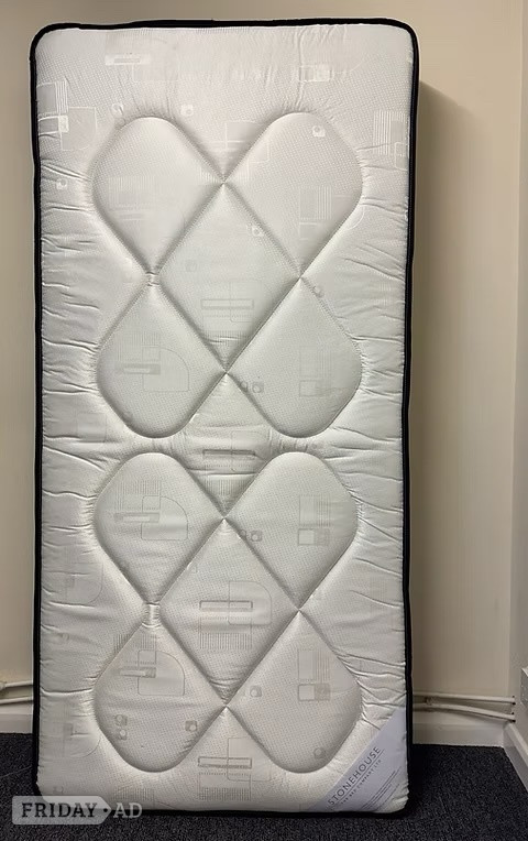 SINGLE PINEMASTER MATTRESS BLACK BASE WITH SLIDER & HB
