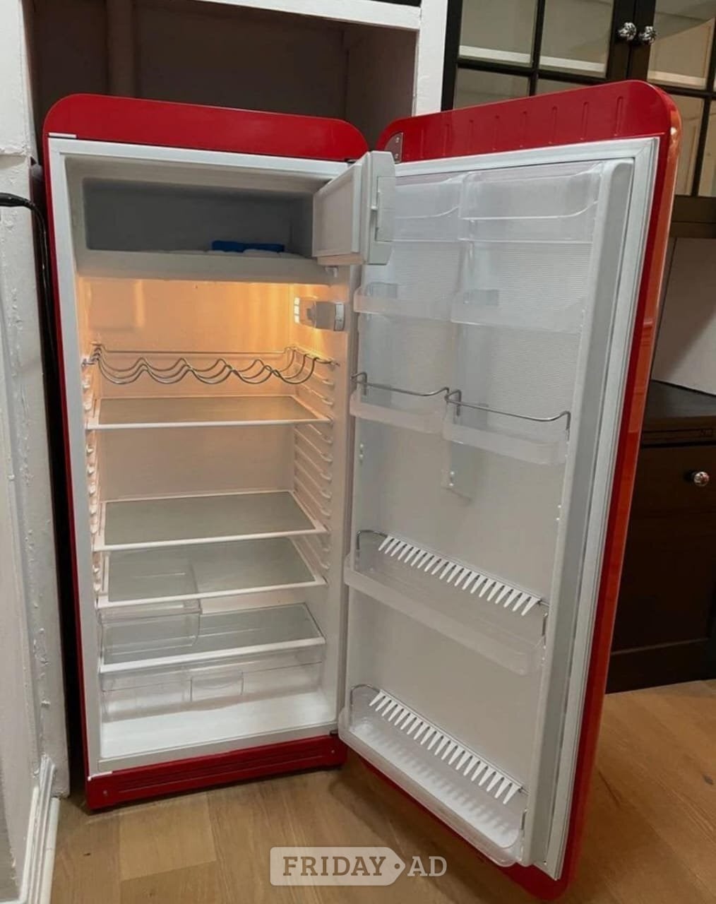SMEG fridge freezer £100 in Luton