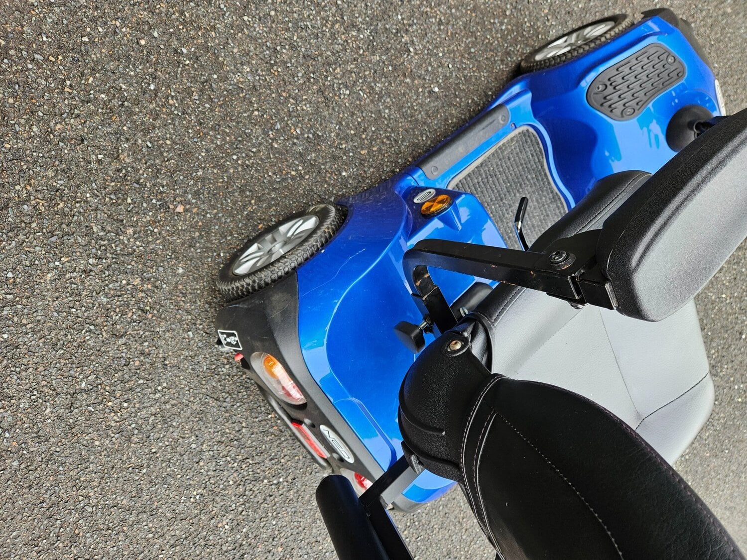 Mercury Neo 6 Mobility Scooter. Road Legal. Transportable.