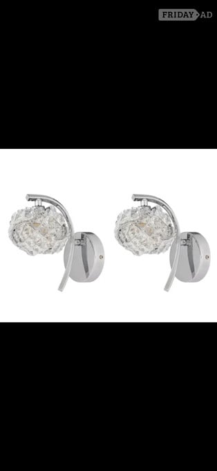 Set of 2 Cecilie Glass wall lights. Bulb included.