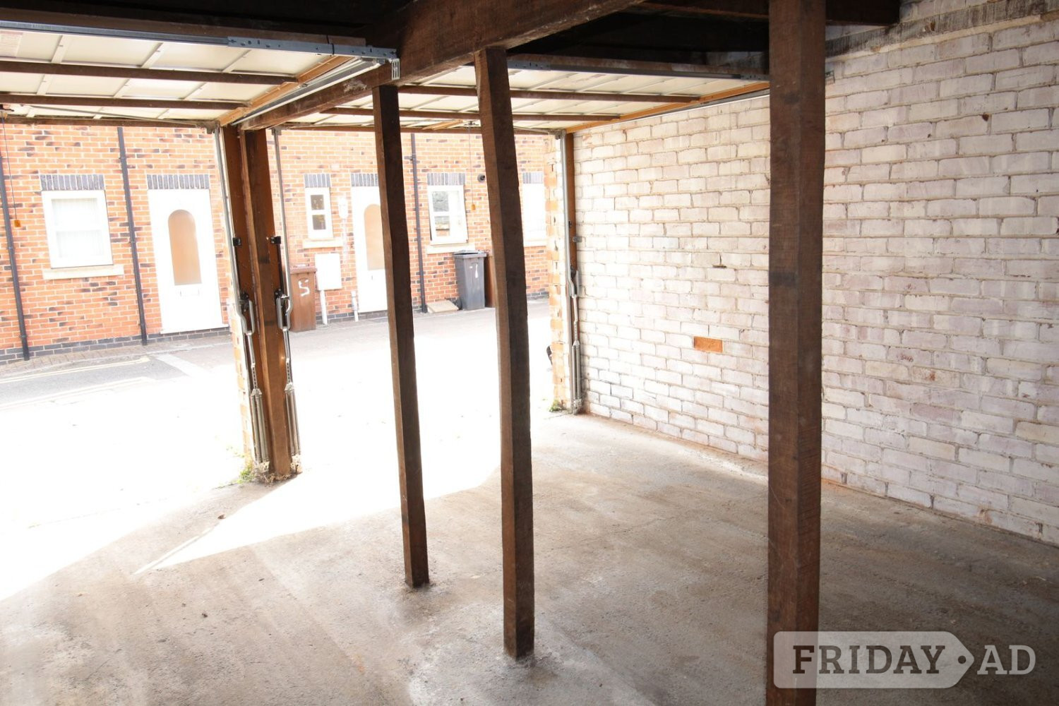  FIRST MONTH RENT FREE | 1 Mill Lane | Secure Storage Space  - Commercial Properties in Lincoln