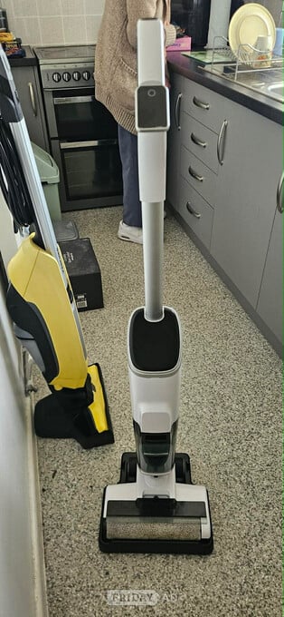 Hard floor cleaner 