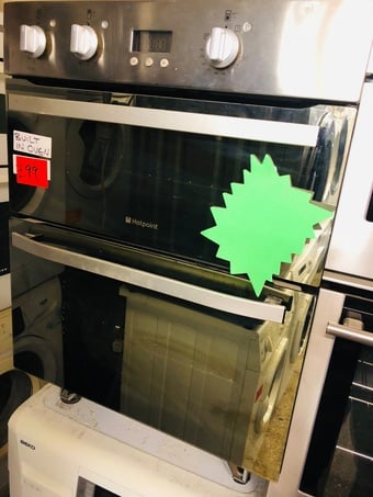 hotpoint Built In Oven in excellent condition.