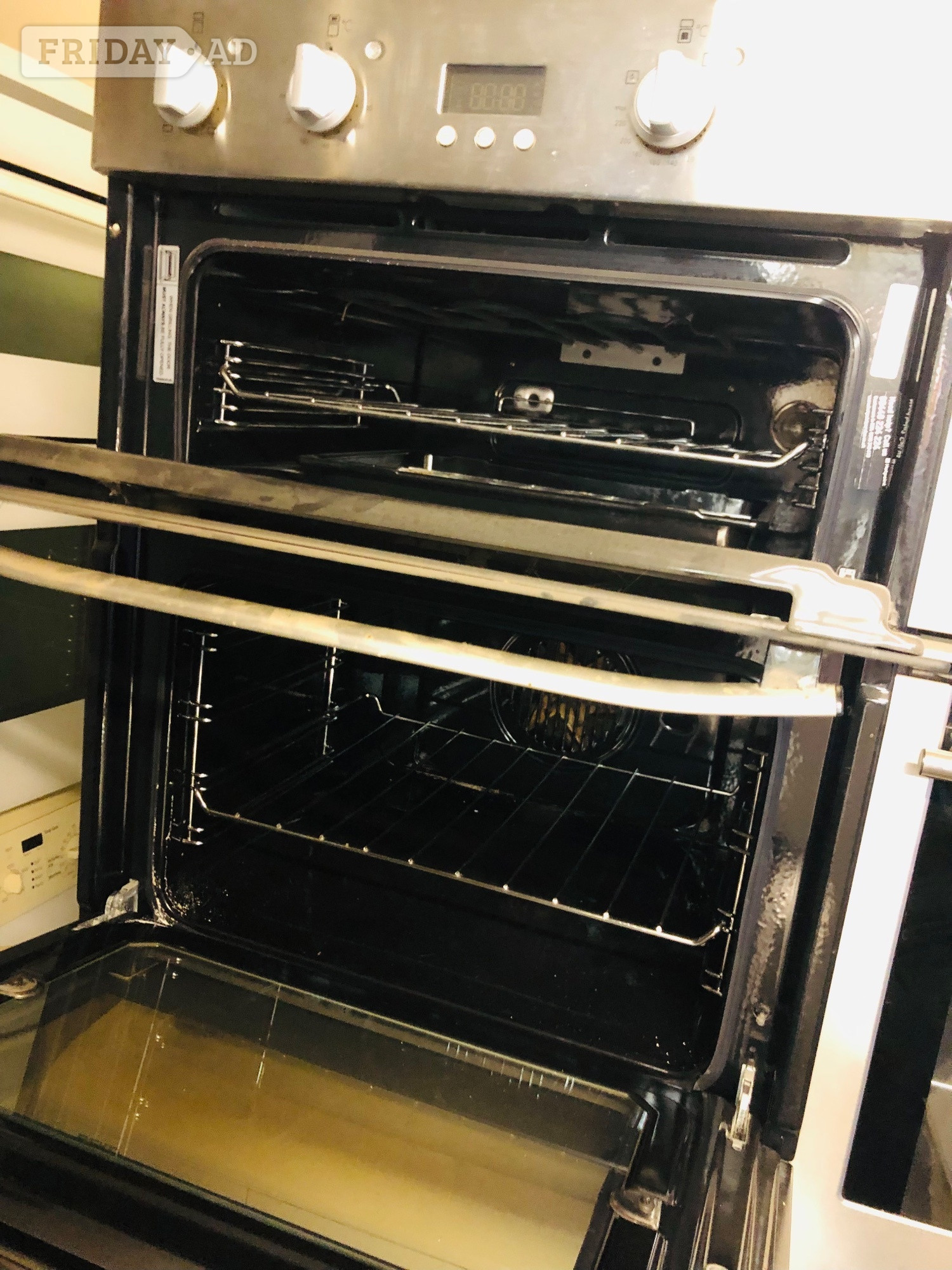 hotpoint Built In Oven in excellent condition.