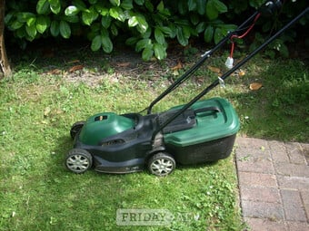 WEBB 32cm (13 inch) Corded mains electric rotary lawnmower 
