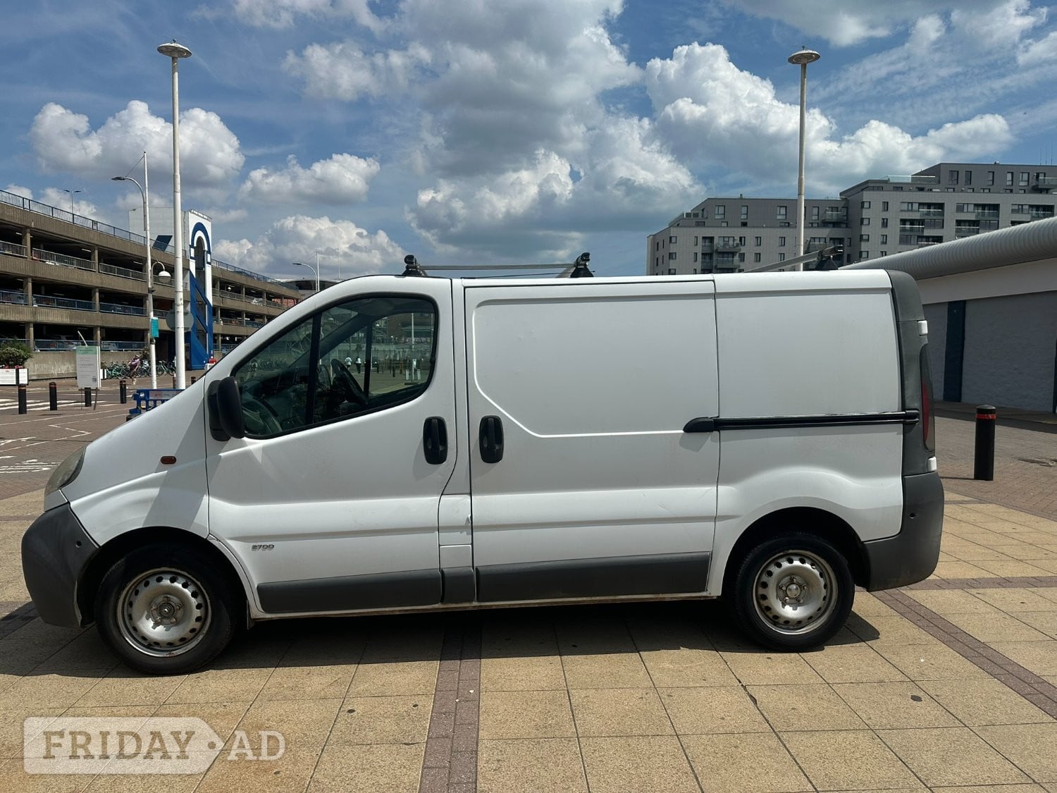 [ berth ]Vauxhall Vivaro