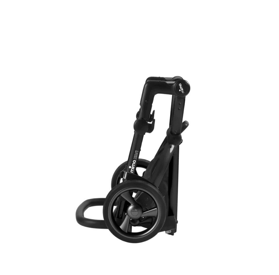 Mima Xari + Car Seat _ Base Bundle - Baby & Kids