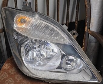 Mercedes Sprinter W906 Right Halogen Headlamp A9068200461