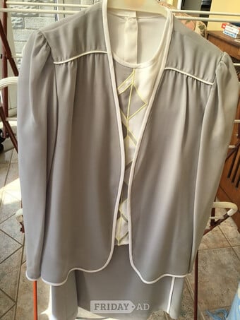 Vintage ladies occasion 4 piece lightweight suit 