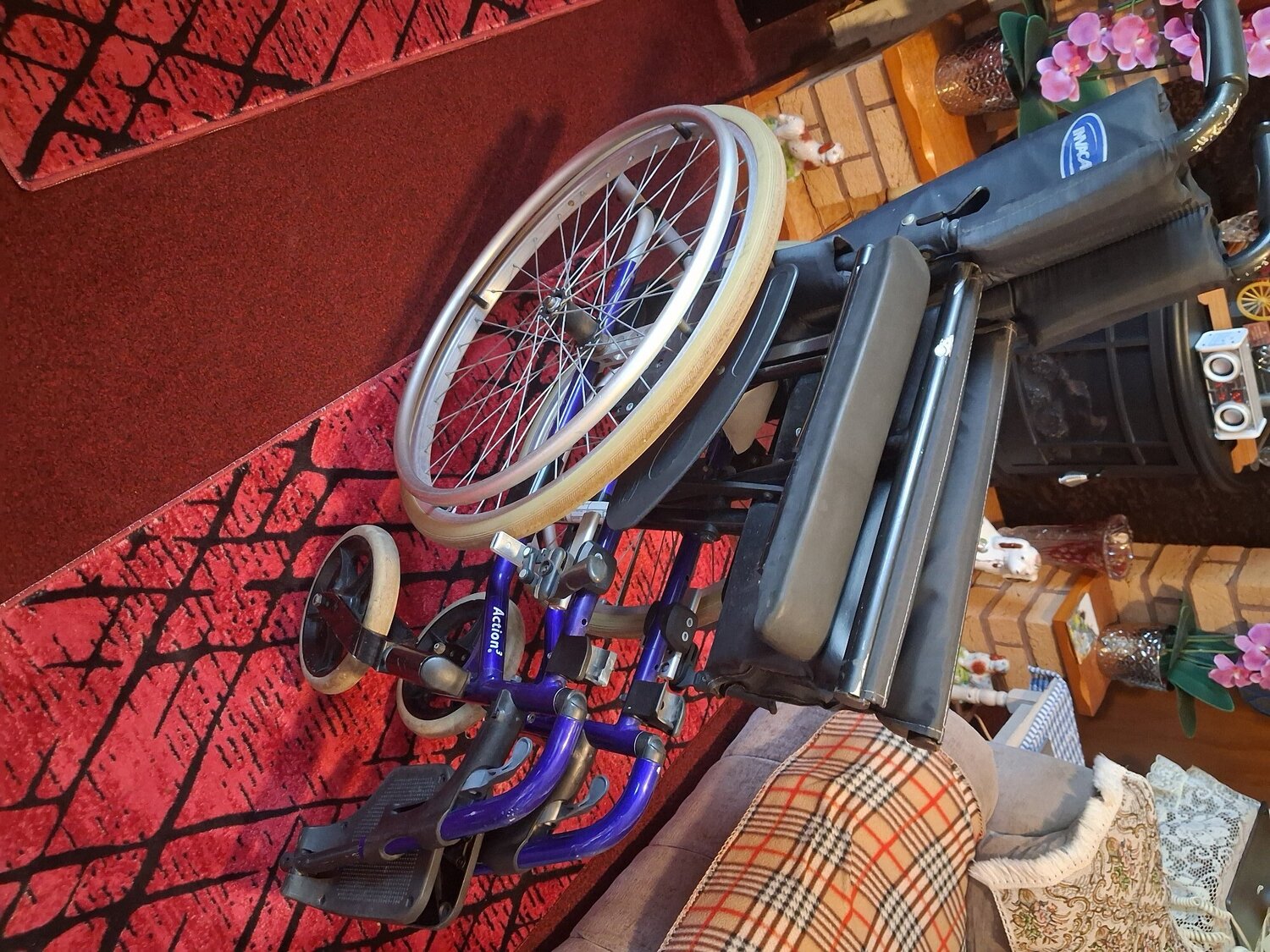 Invacare Folding wheelchair - Mobility