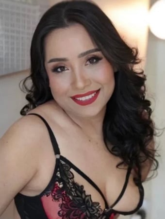 Experienced Nana Thai girl, 40 and full of fun