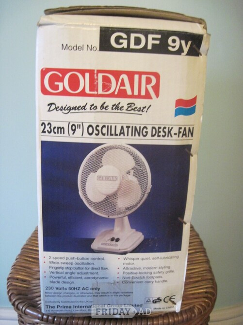 Desk Fan: Goldair 9inch