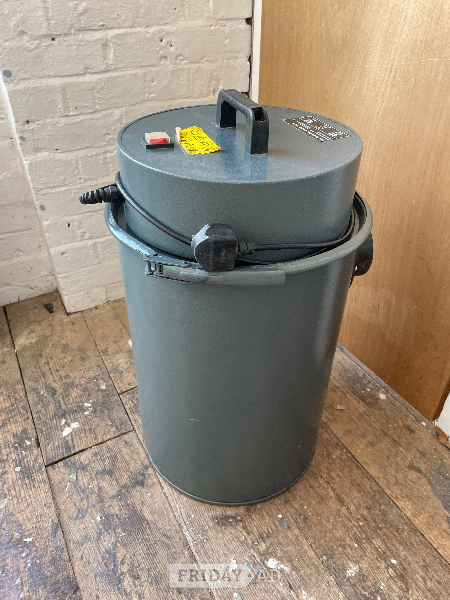 Eastbourne Fine Filter Dust Extractor
