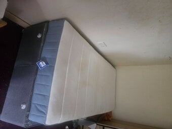 Single divan bed