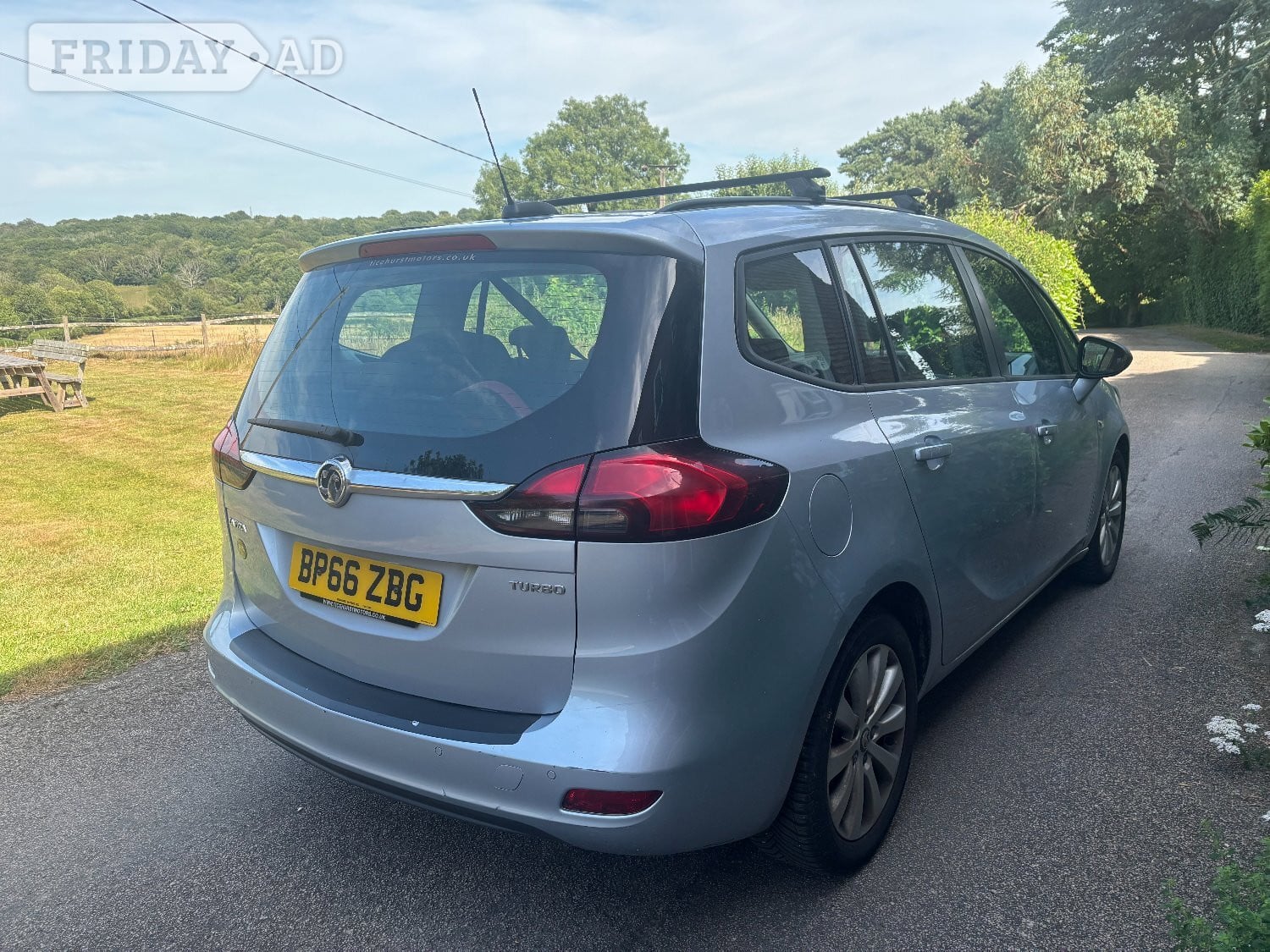 Vauxhall Zafira Tourer Battle