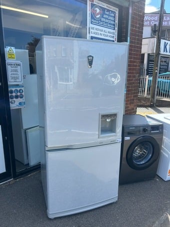 SAMSUNG COOL TECH FRIDGE FREEZER