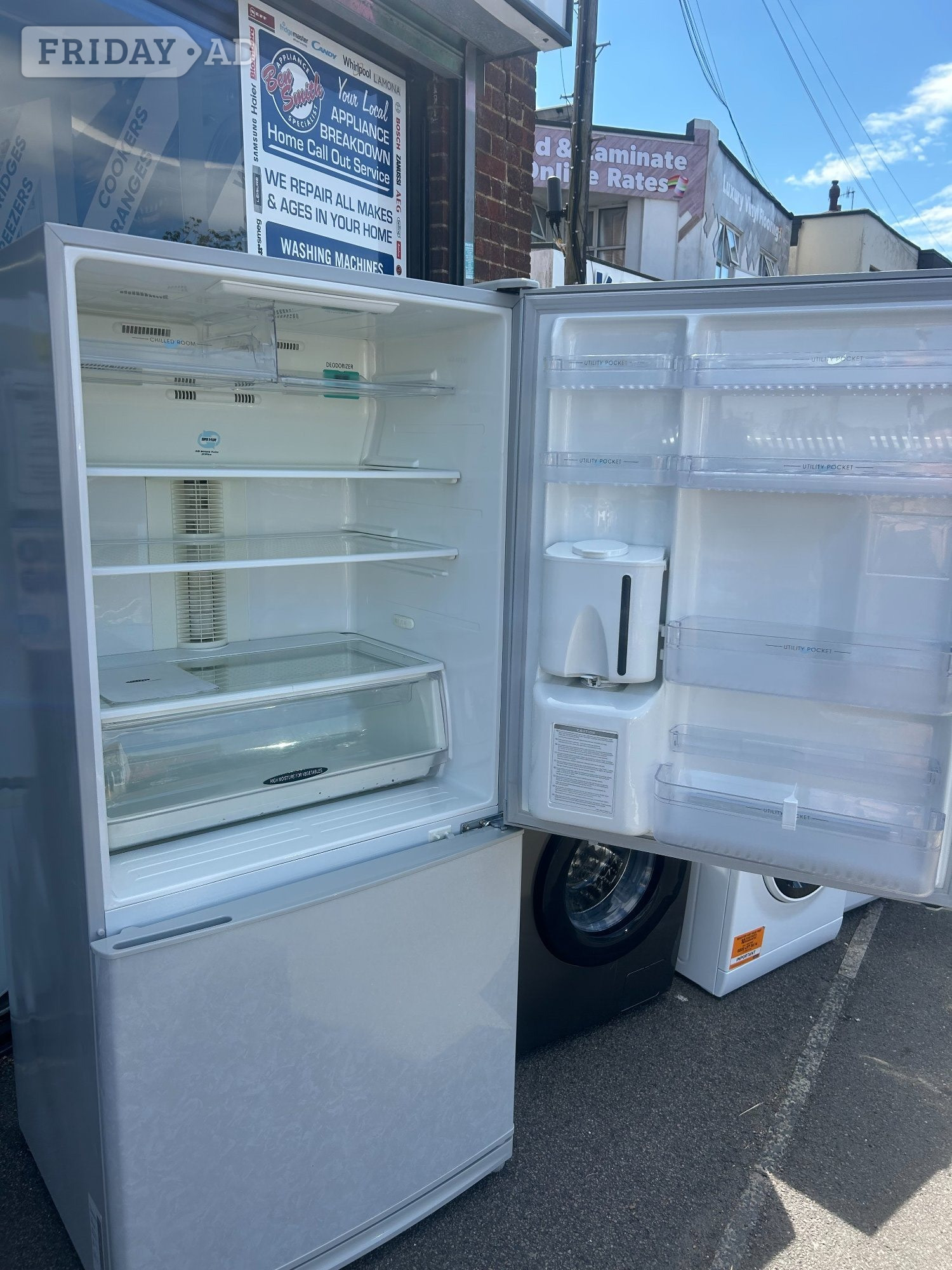 SAMSUNG COOL TECH FRIDGE FREEZER