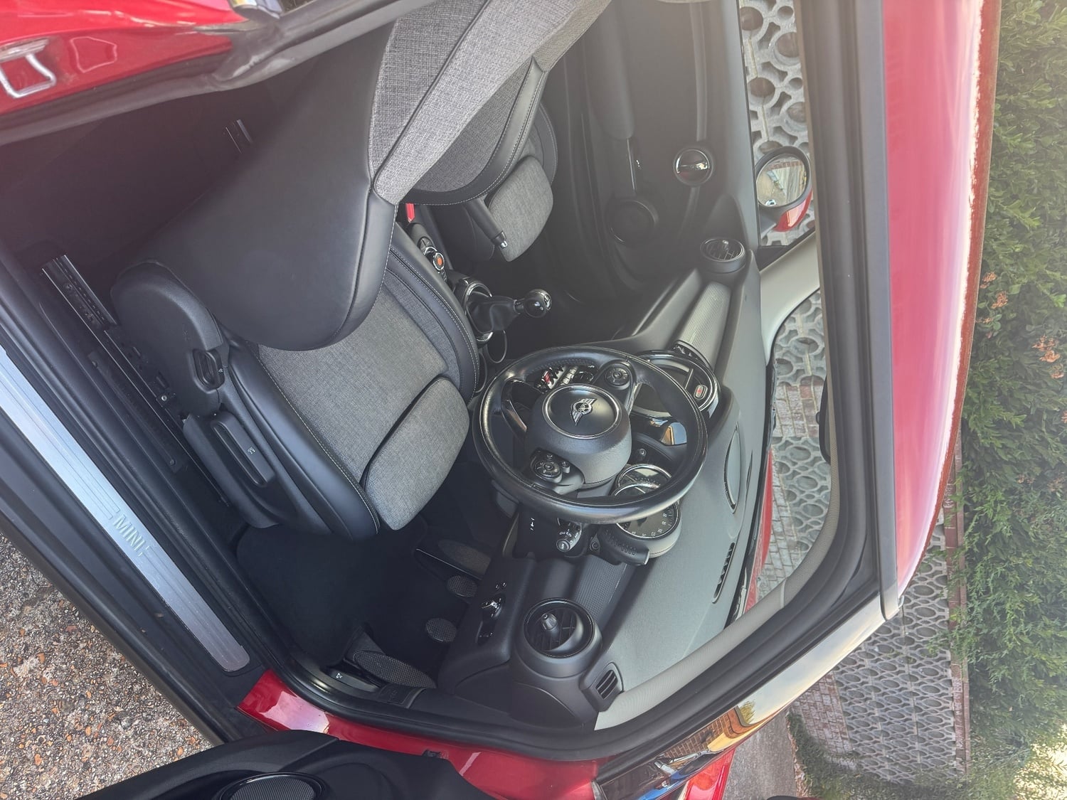 [ berth ]Mini Hatch