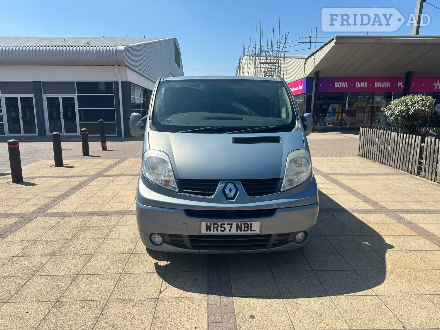 2008 Renault Trafic LI29 LWB - New Years MOT - 2 Keys in Brighton
