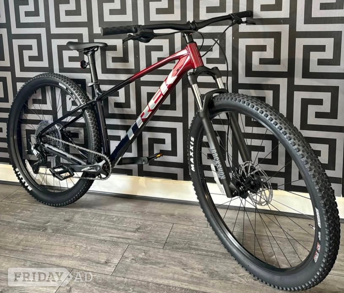 Leeds *BRAND NEW * Trek Marlin 6 Mountain Bike Mtb