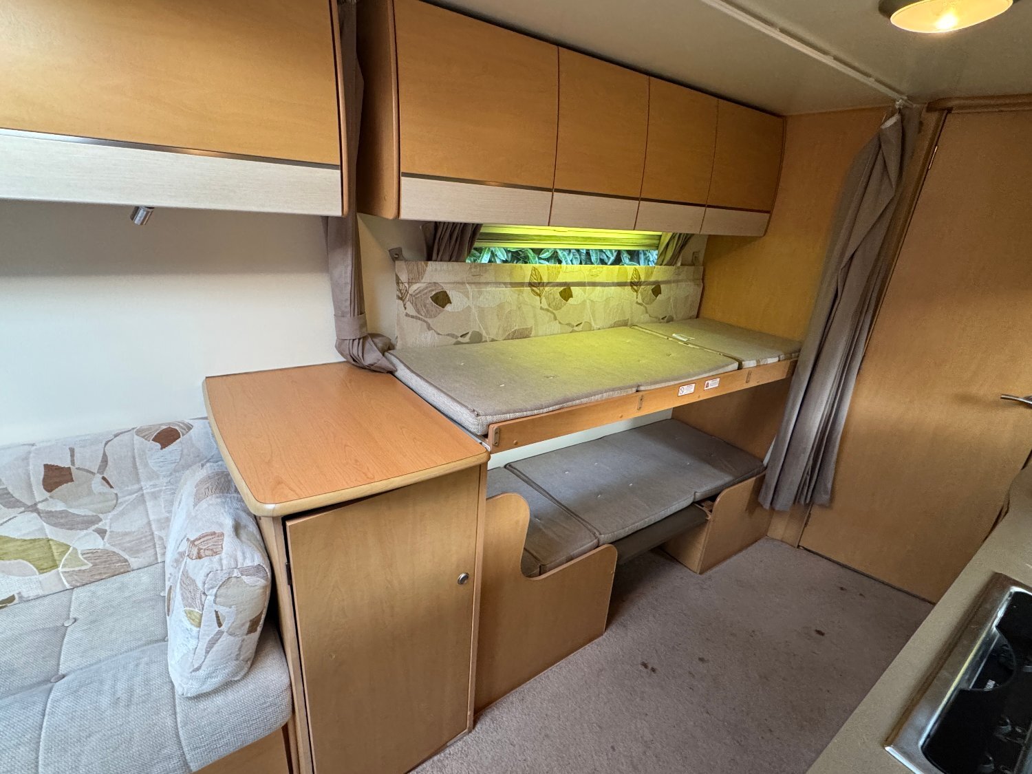 Bailey Pegasus 514 2010 4 Berth Caravan with Motor Movers and Side Dinette - Motorhomes & Caravans